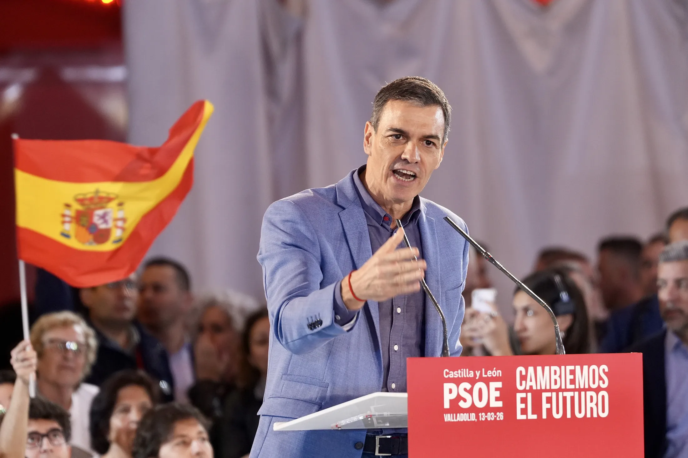 Pedro Sanchez speaks during the closing of the PSOE campaign&nbsp;in Valladolid, Castilla y Leon, Spain, on March, 13.
