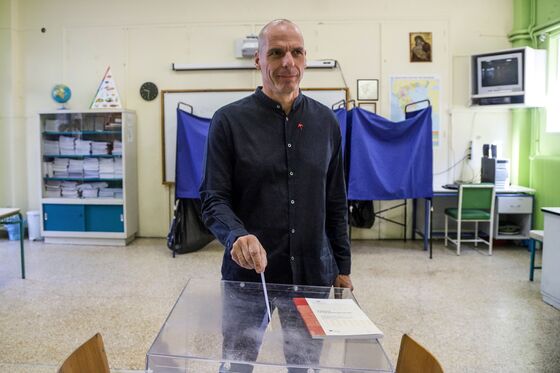 Varoufakis, Scourge of Germany, Is Making a Comeback in Greece