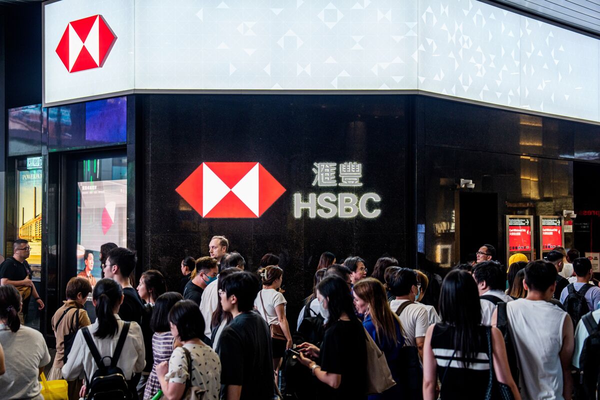 bloomberg.com - Harry Wilson - HSBC Is On Course for &pound;300 Billion Valuation, Top Executive Says