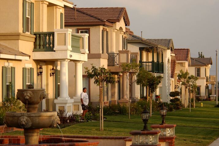 1486054566_Houses
