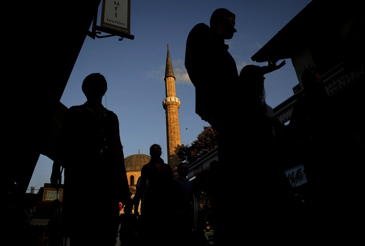 US Signals It May Pull Bosnia Envoy Support as Talks Stall