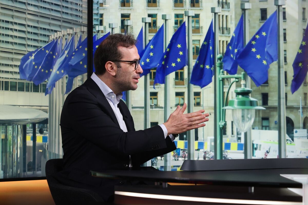 Spain Renews Push for More Joint EU Debt