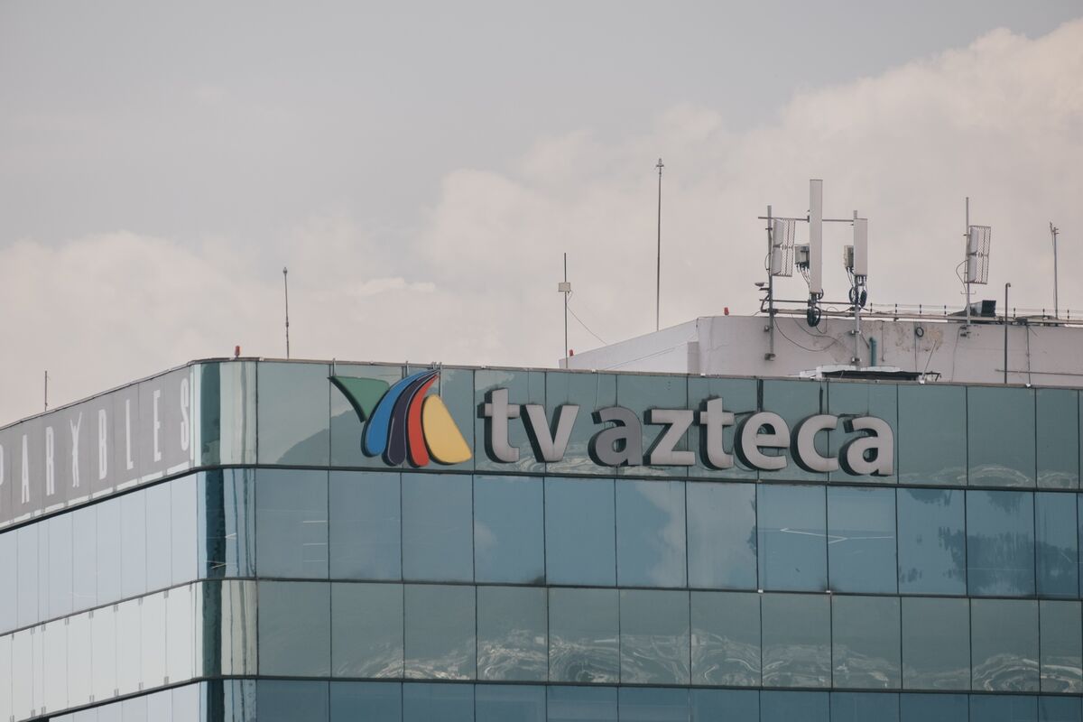 bloomberg.com - Michael O'Boyle - Salinas' TV Azteca Files for Bankruptcy in Mexico, Firm Says