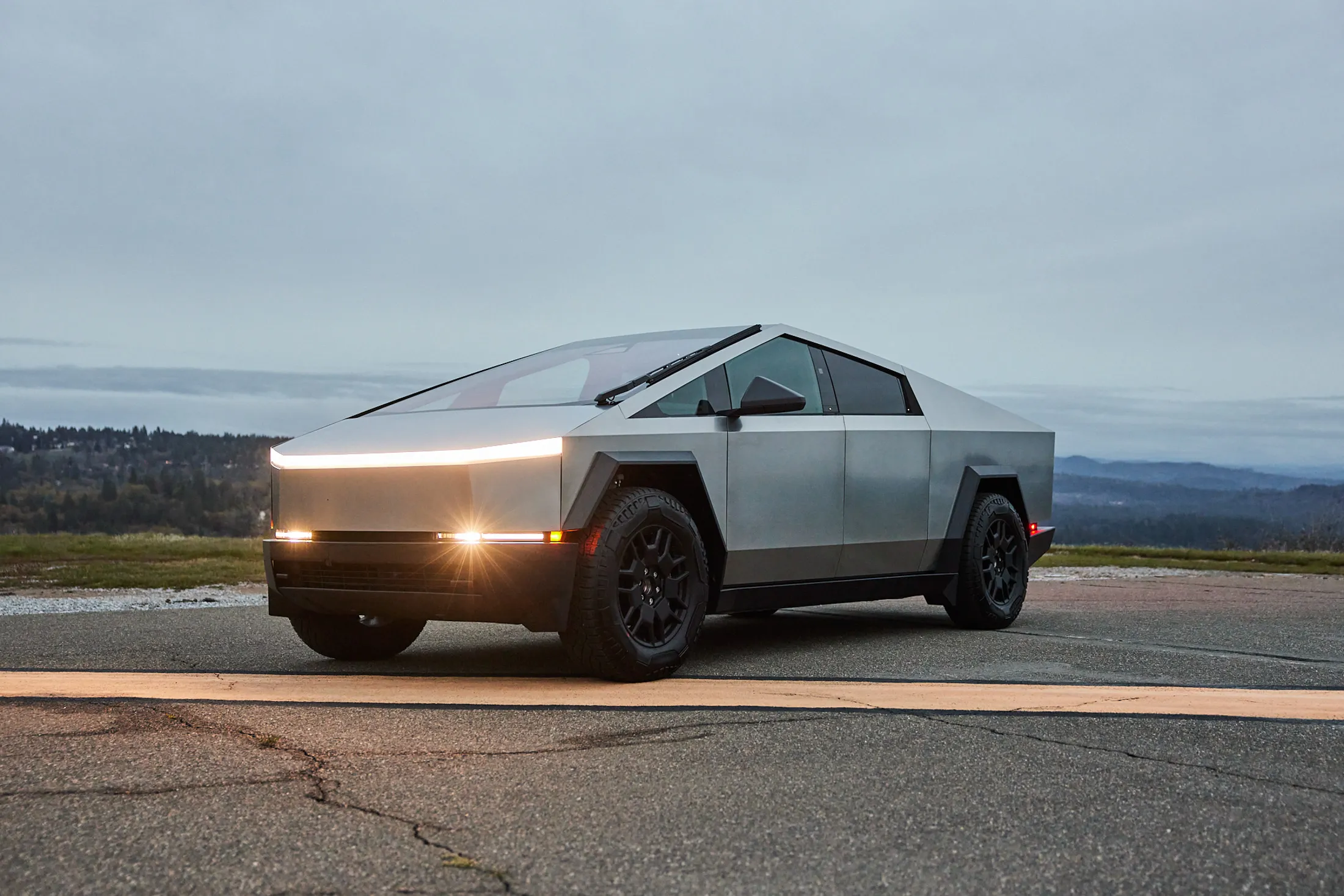 Sotheby’s Motorsport will offer a Tesla Cyberbeast electric truck for sale at an online auction beginning April 2.&nbsp;