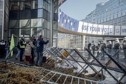 Farmers Bring Protests to Brussels as EU Leaders Meet Nearby