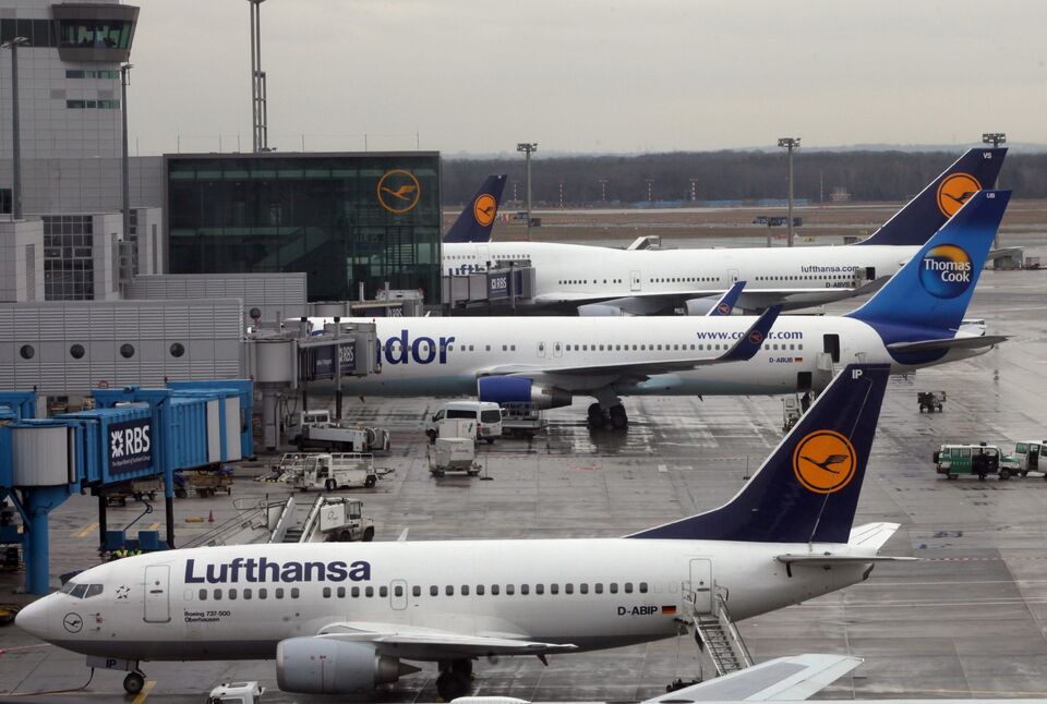 Lufthansa’s Tourism Push Puts Government On Spot After Bailout - Bloomberg