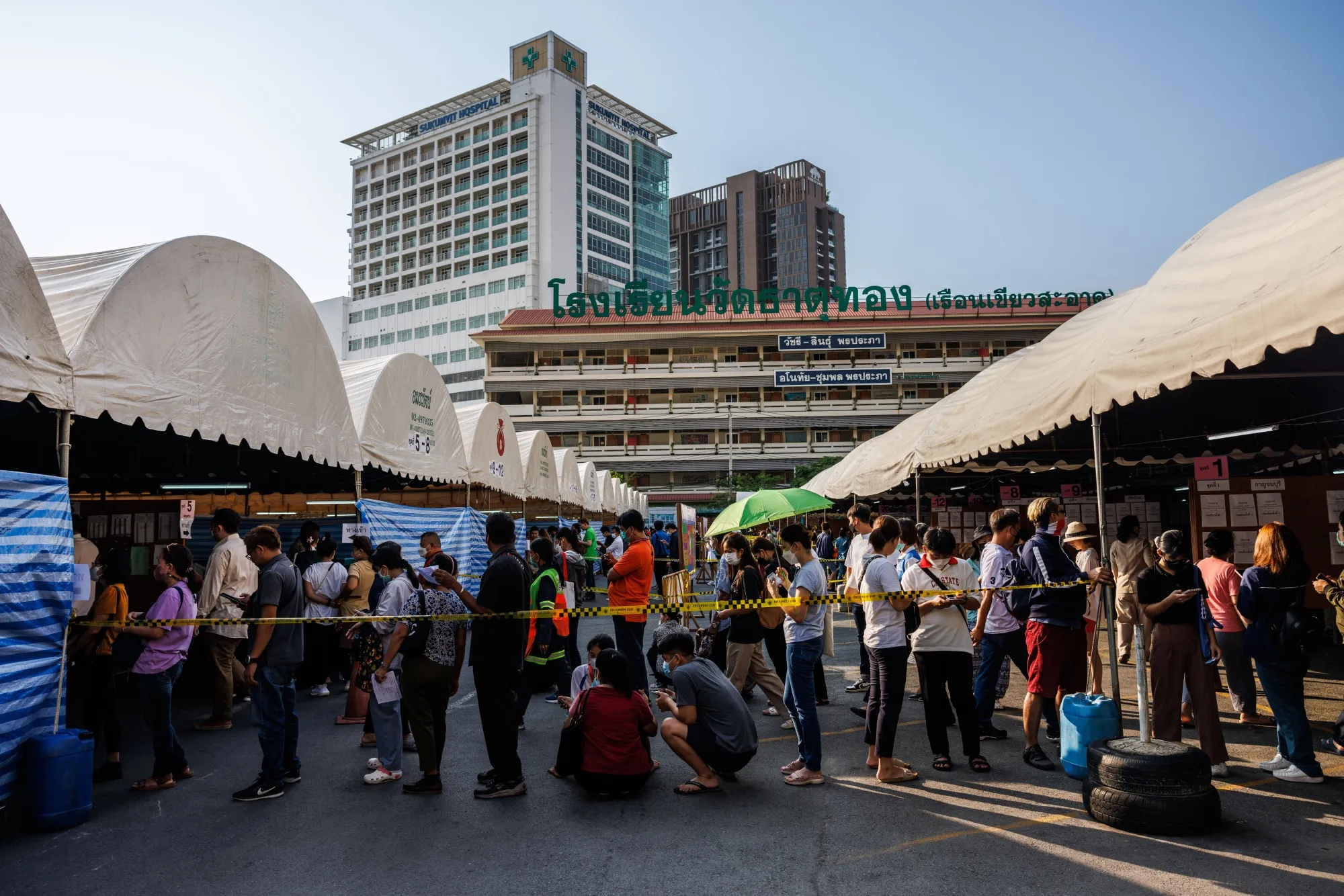 Voters lineup for early voting in Bangkok on&nbsp;May 7.