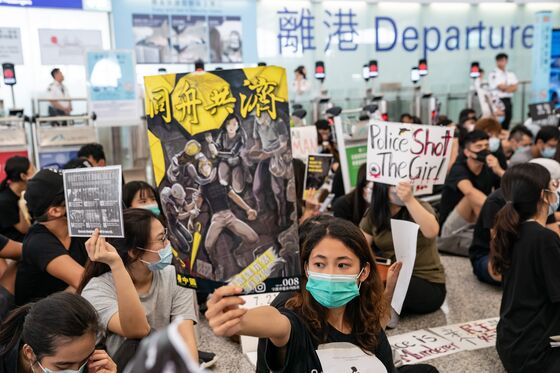Xi’s Tough Choice Over Ending Hong Kong Unrest