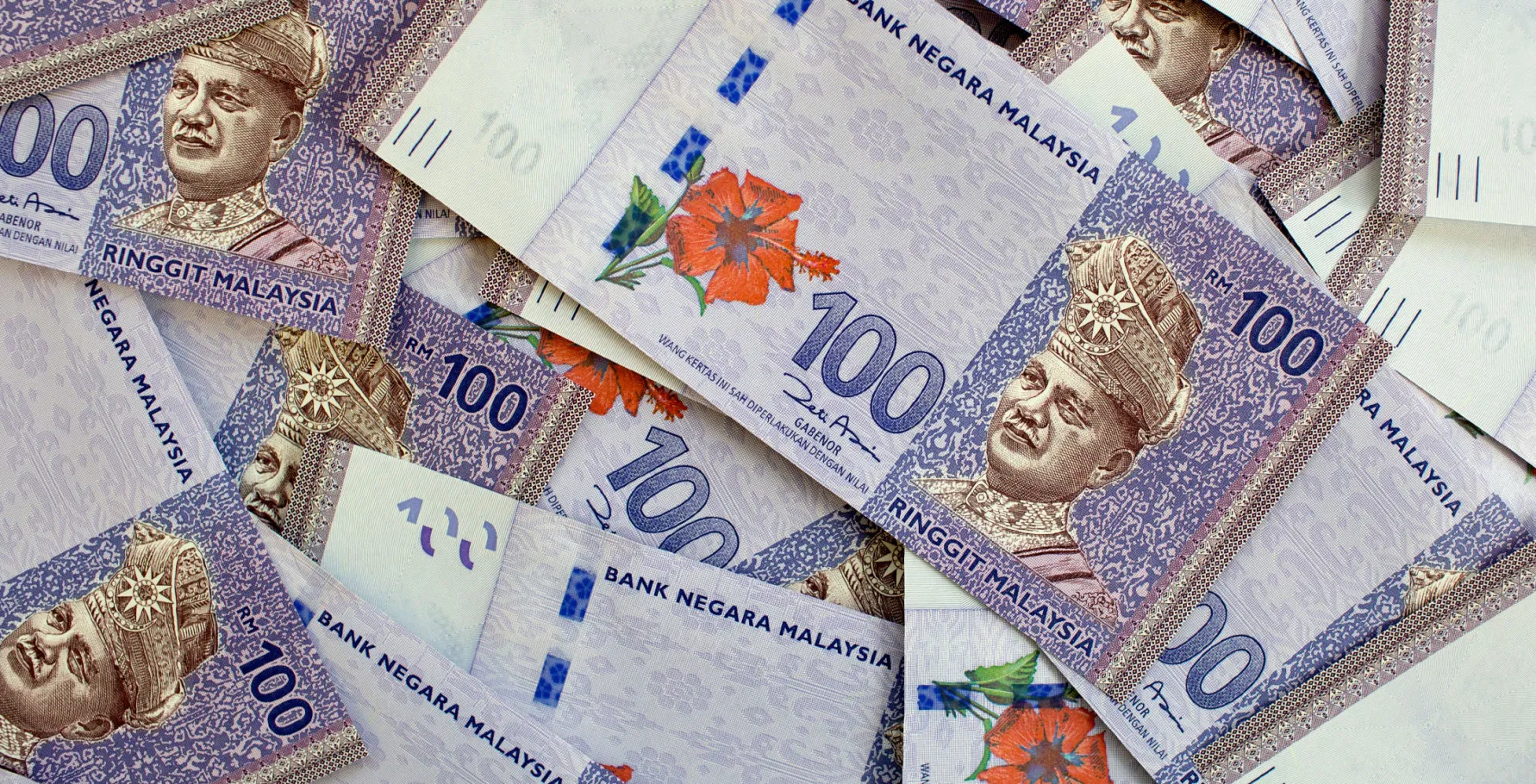 Ringgit Weakens Beyond 4 Per U.S. Dollar for First Time Since 1998 -  Bloomberg