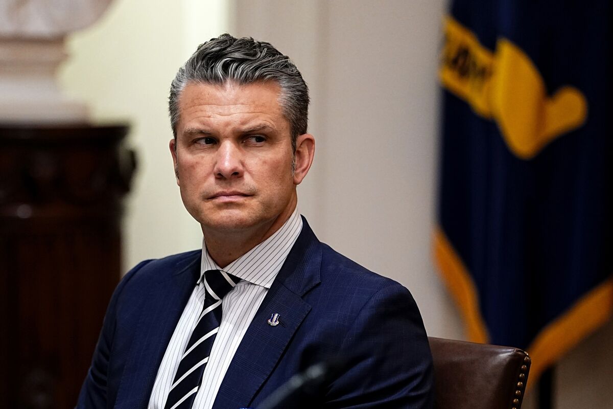 Hegseth’s Texts Exposed Sensitive Details on Yemen Strike