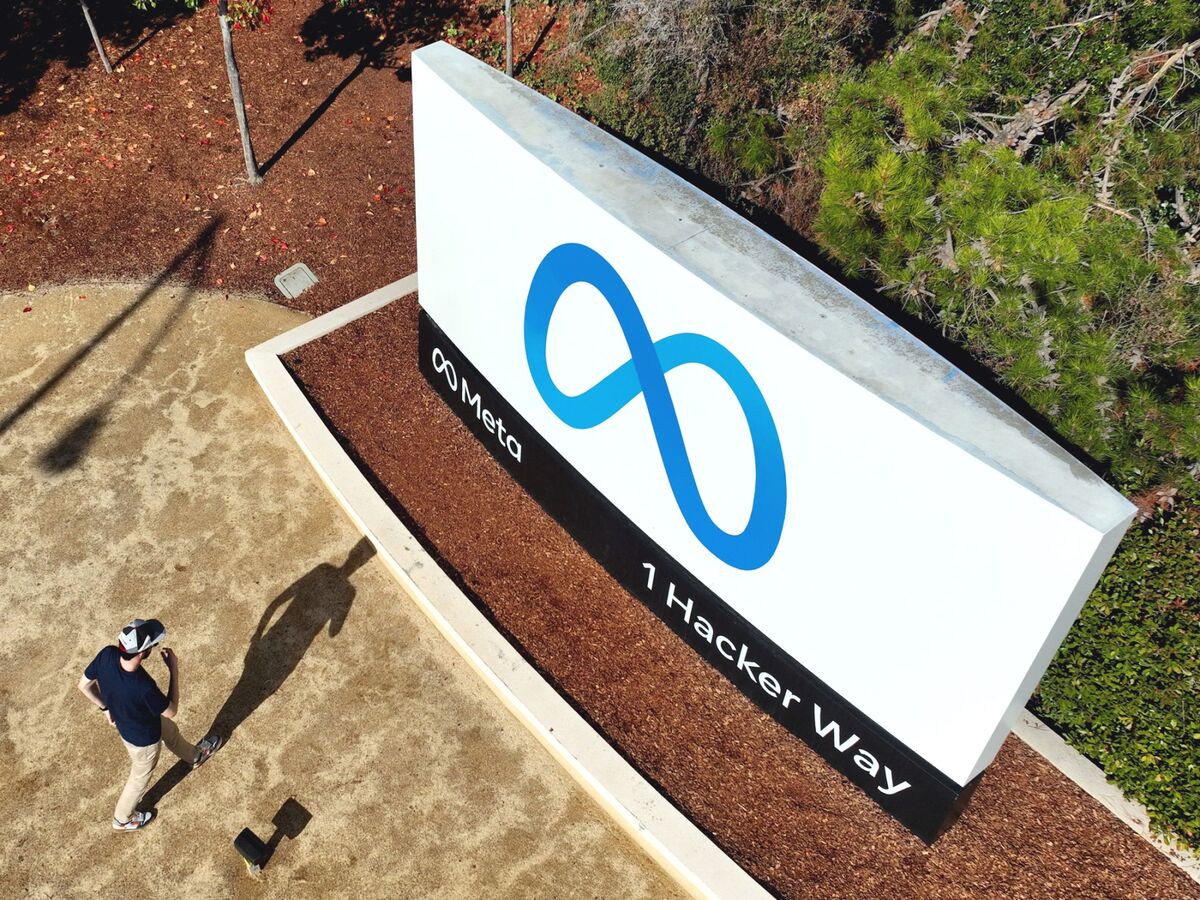 Facebook Settlement Lawyers Are Seeking 180 Million in Attorney Fees