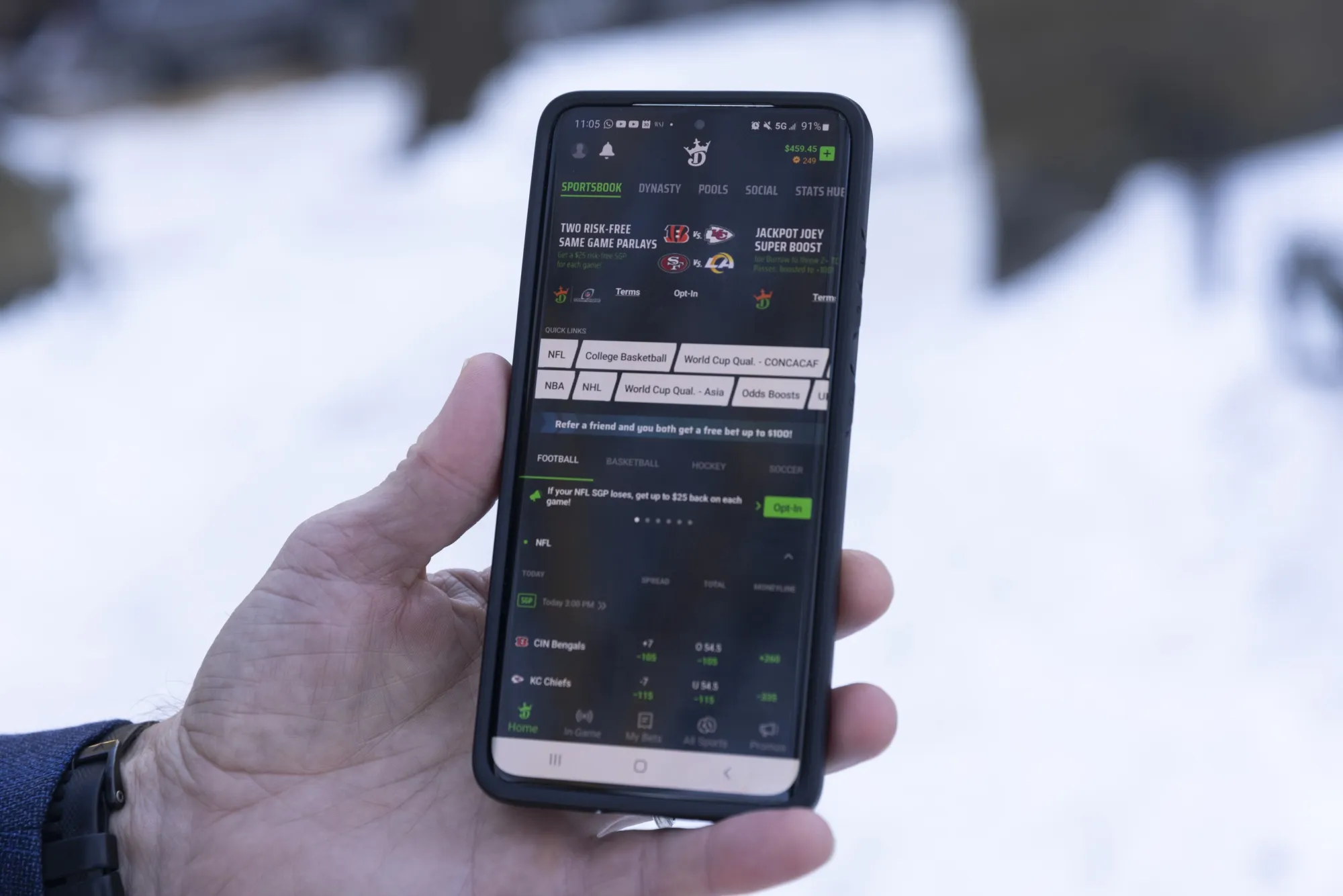 The DraftKings application can be used to bet on the Super Bowl, but it has increased competition this year from office pools.