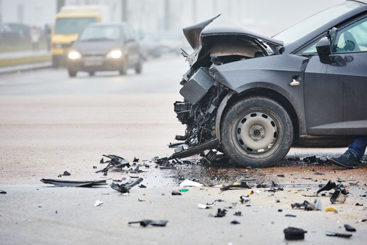 Car Crash Dynamics: Why Buckling Up Is Important 