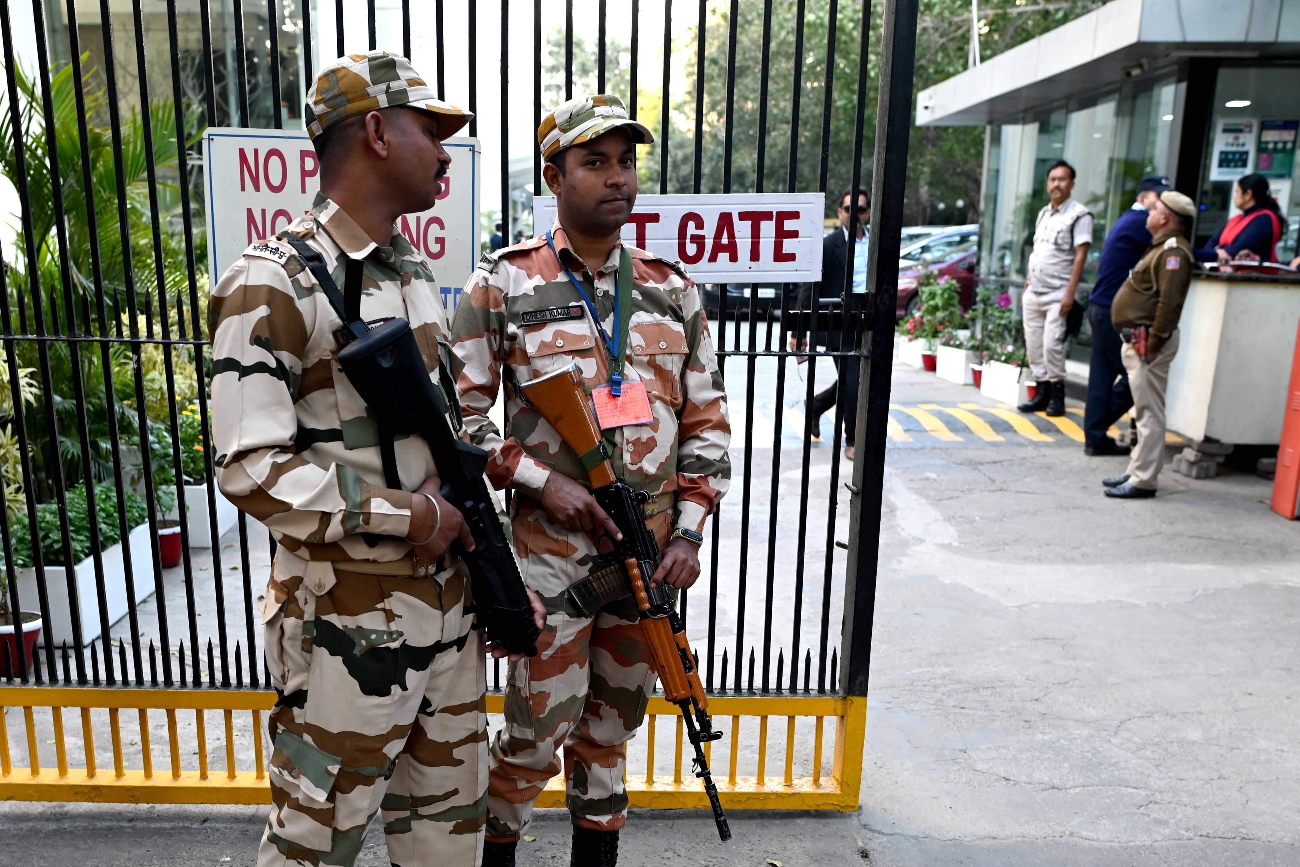 Indian Army: ET Explains: Why the Indian Army doesn't want police personnel  to wear camouflage - The Economic Times