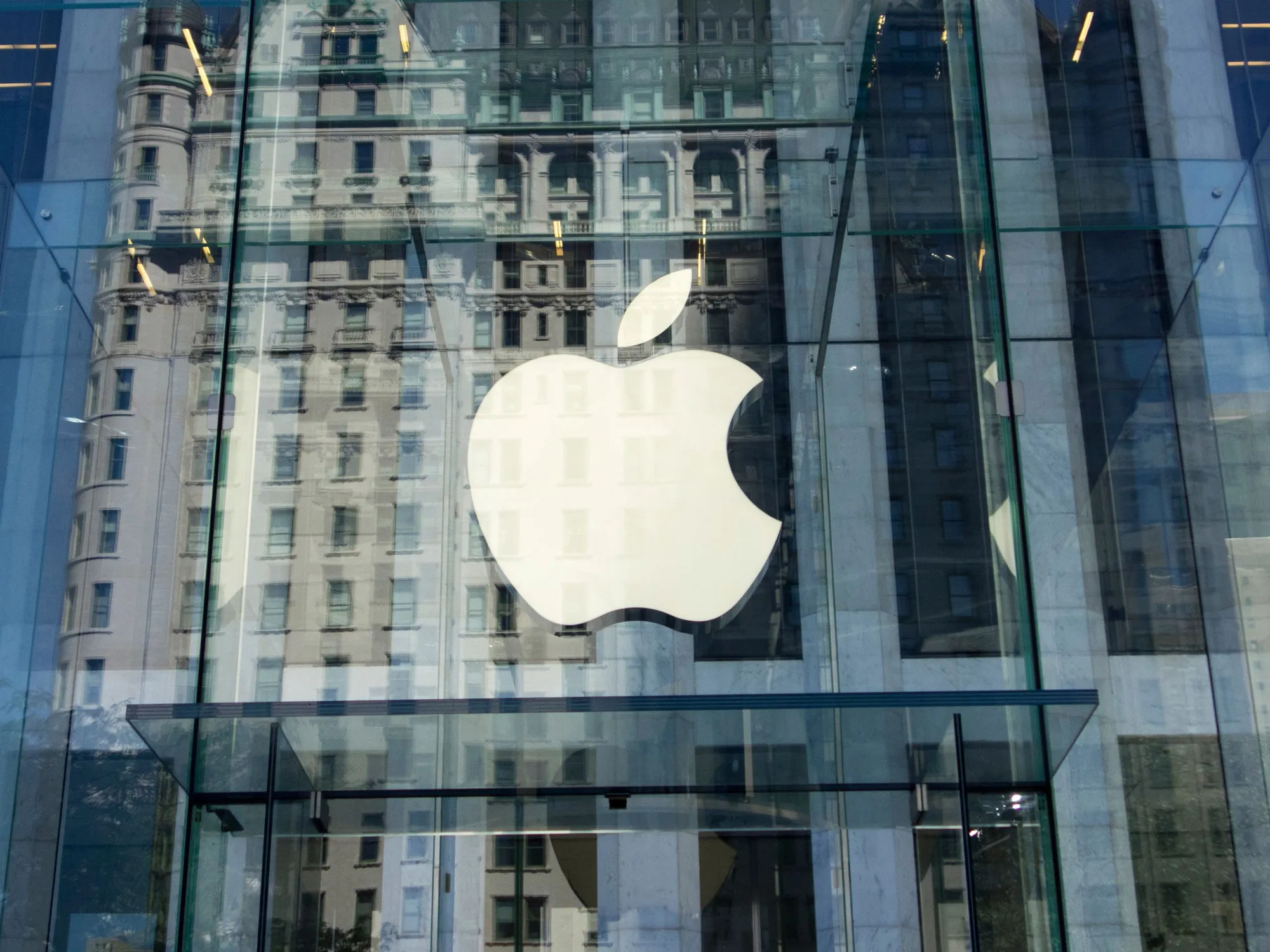 US-IT-LIFESTYLE-APPLE