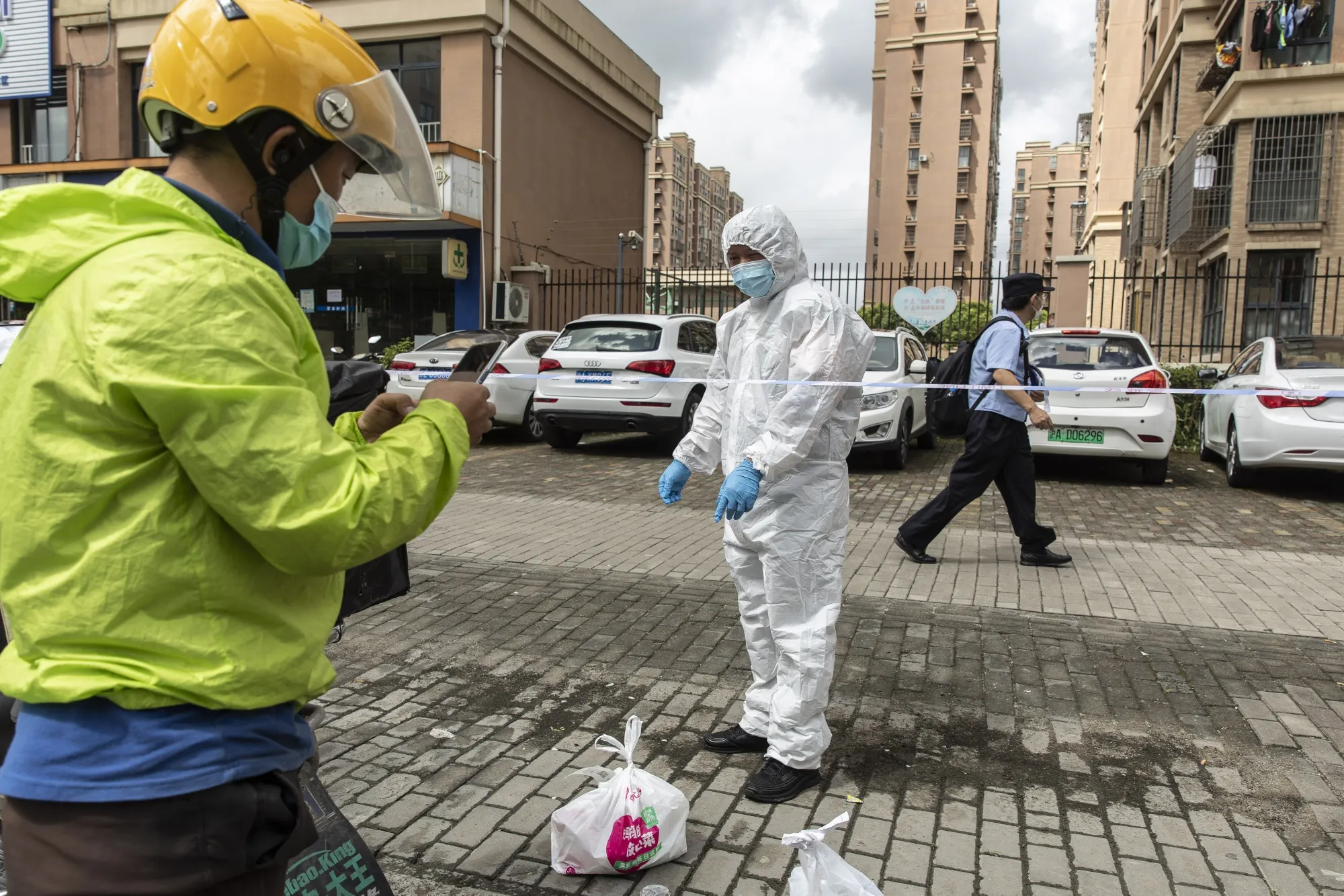 China Virus Hit, Frauds in the U.K., Tough Fed Choice: Eco Day