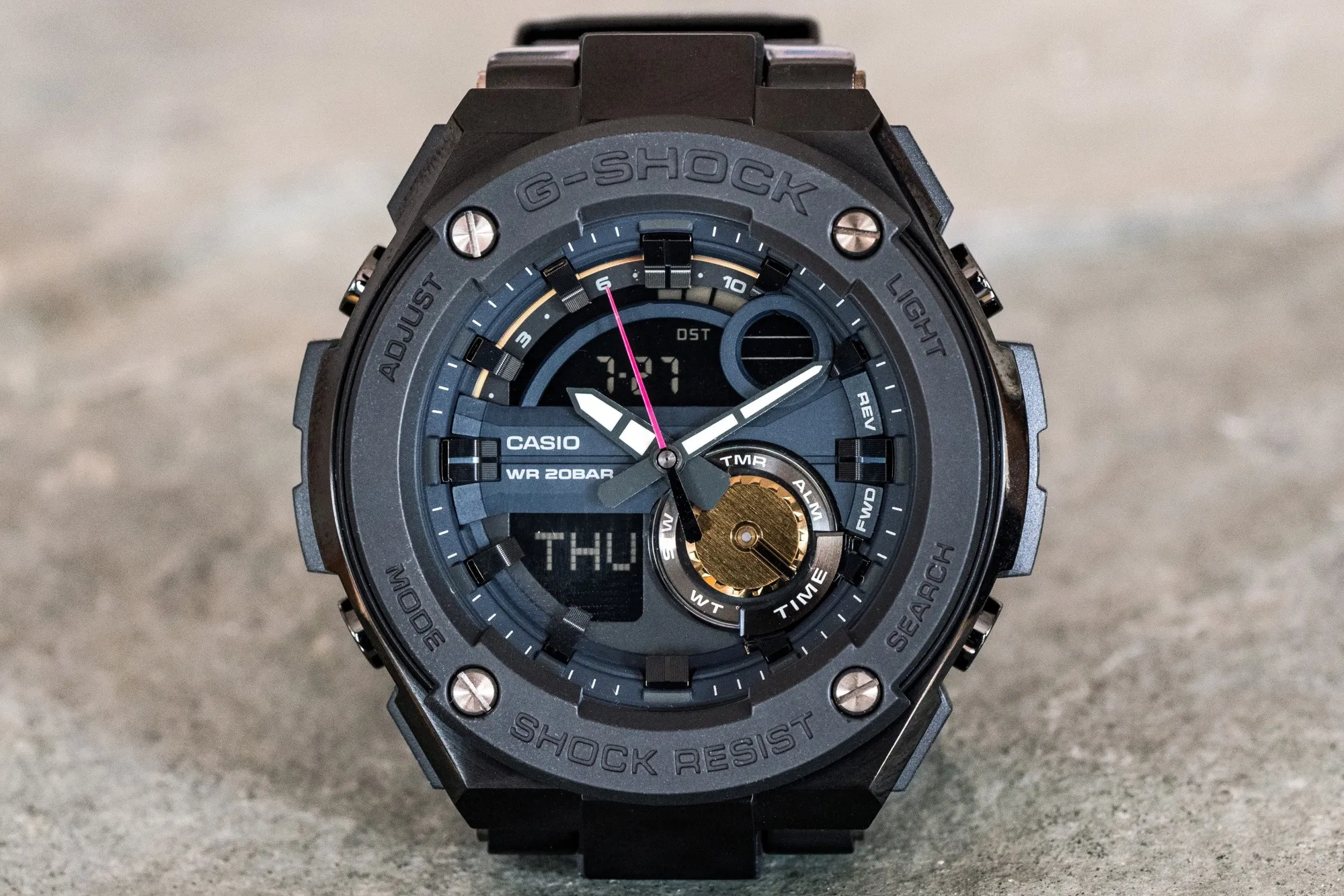 Gold Casio G-Shock GMW-B5000 Full Metal Review - Bloomberg