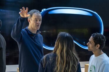 Apple Launches Vision Pro Mixed Reality Headset
