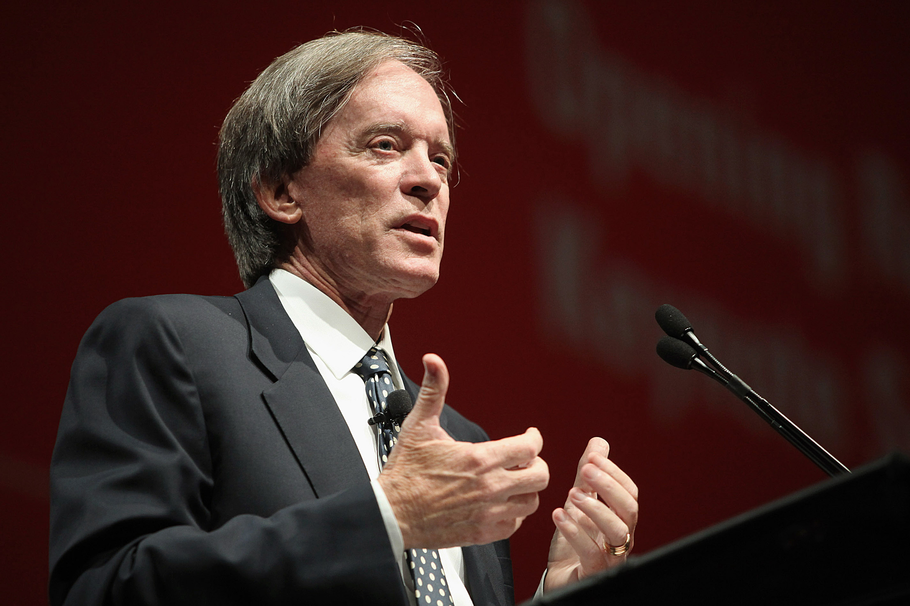 Bill Gross ran the world’s biggest bond fund at Pacific Investment Management Co., the $1.87 trillion firm he co-founded in 1971, before he abruptly departed for Denver-based Janus on Sept. 26. Photographer: Tim Boyle/Bloomberg
