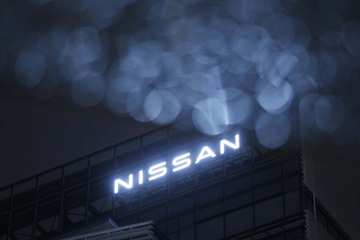 🟪"Nissan in crisi: perdita netta di 4,5 miliardi di dollari e assenza di previsioni sui profitti"