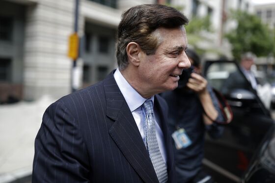 Manafort Jury Deliberates, Omarosa Tell-All: Trump Legal Update