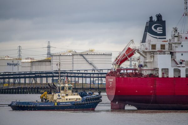 Shipment Of Russian Diesel On The STI Comandante At Purfleet Terminal