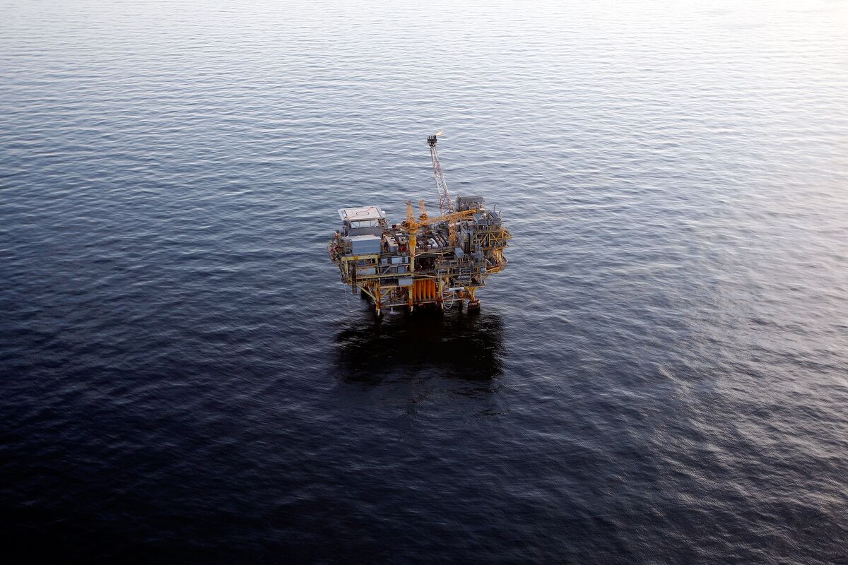 bloomberg.com - Joe Ryan - Occidental Finds Oil in Exploratory Well in Gulf of Mexico