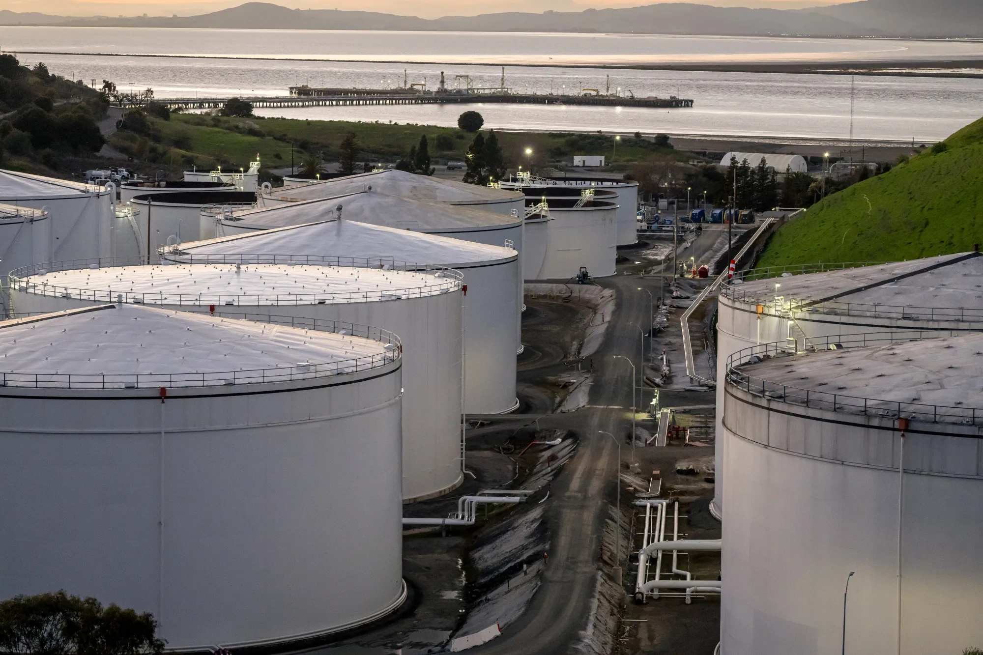 Fuel storage tanks&nbsp;in Crockett, California.