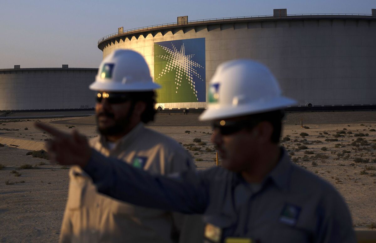 Aramco Considers Selling $10 Billion Bond to Acquire Sabic Stake ...