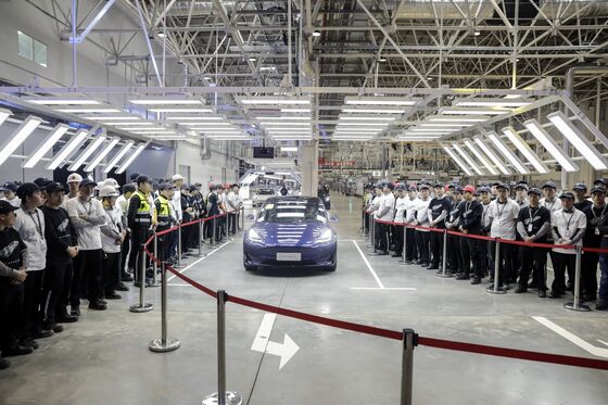 Tesla Faces Bumpier Ride Breaking Into India After China Success