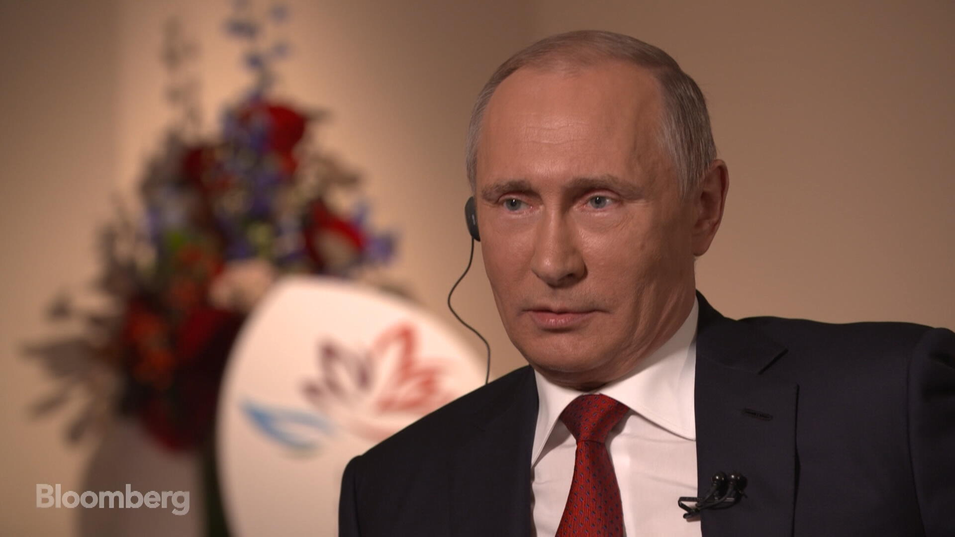 Watch Vladimir Putin An Exclusive Conversation Bloomberg