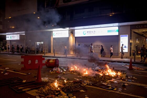 Stores Stand Empty as Hong Kong Protests Scare Shoppers Away