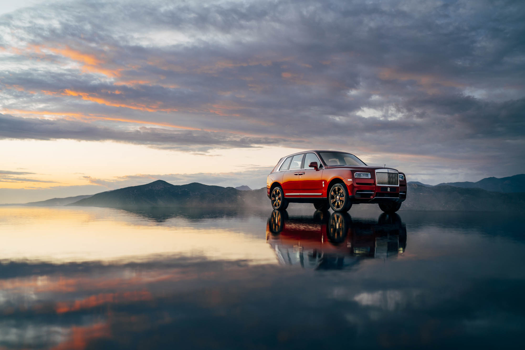 The $325,000 Rolls-Royce Cullinan Luxury SUV Debuts: Photos, Details