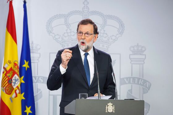 Rajoy Refuses to Be Written Off as Spain Rivals Seek Ouster