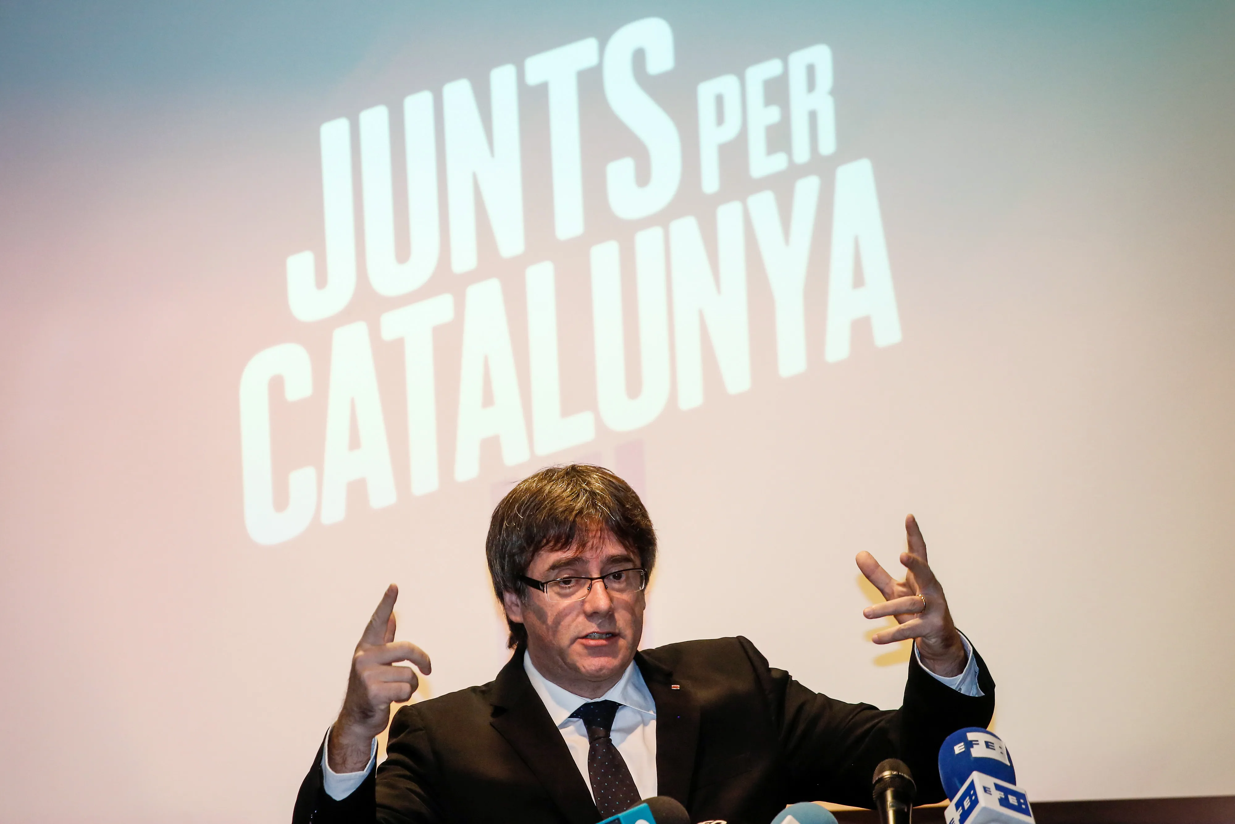 Carles Puigdemont present the 'Junts per Catalunya' coalition on Nov. 25.