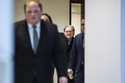 Bannon defiant during Intel panel interview about Russian hacking (bloomberg.com)