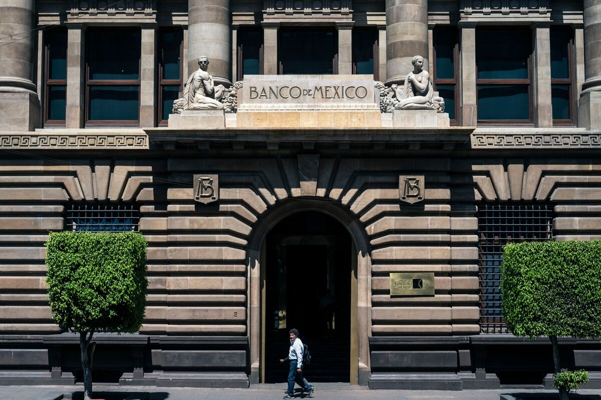 Mexico Central Bank Adds Bond-Buying Tool to Support Liquidity