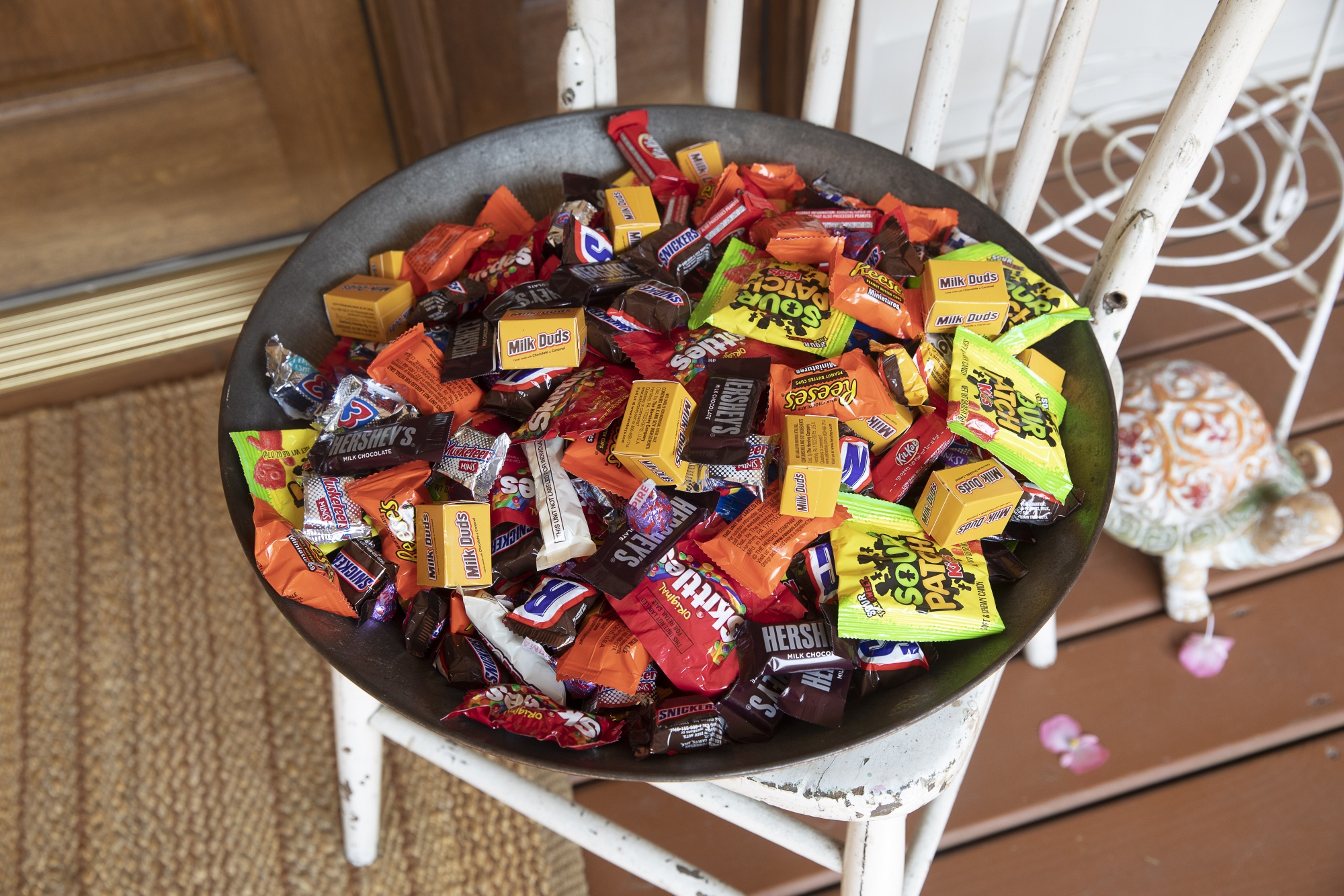 Mars, Inc., Hershey Co. and Mondelez International brand candy is displayed for a photograph in Tiskilwa, Illinois, U.S., on Sunday, Sept. 20, 2020.