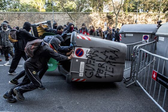 Barcelona Clashes Are Flashpoint in Detente With Separatists