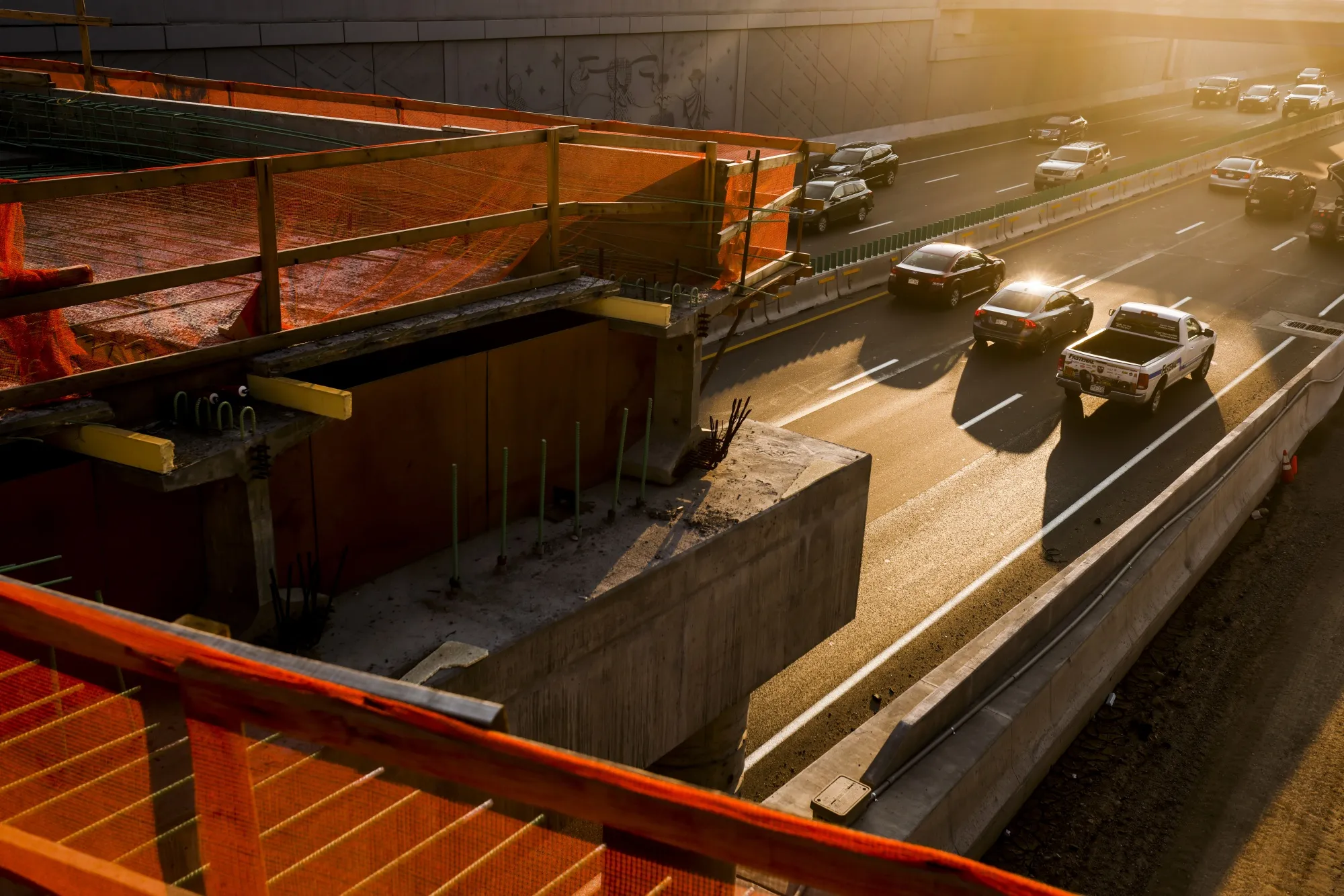 Record Cash Pours Into $4 Billion Fund In Infrastructure Bet 
