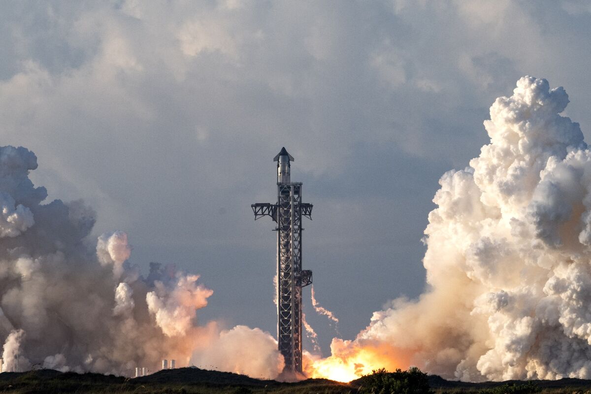 SpaceX Plan to Launch 456 Starships a Year in Texas Under Review