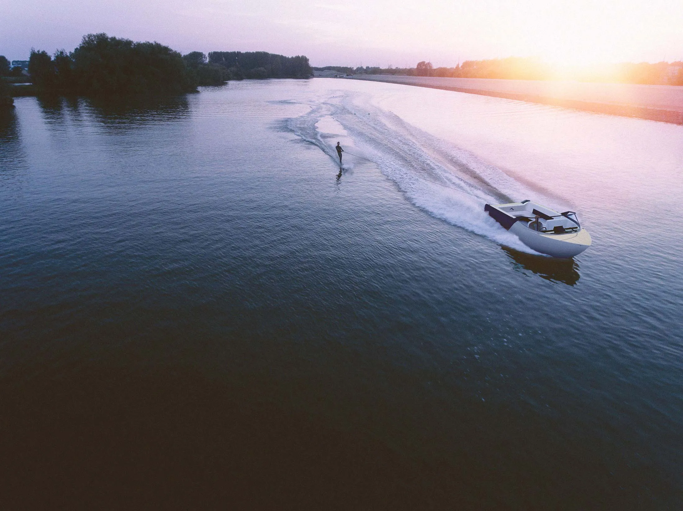 Arc Boat’s electric boat “Arc One”