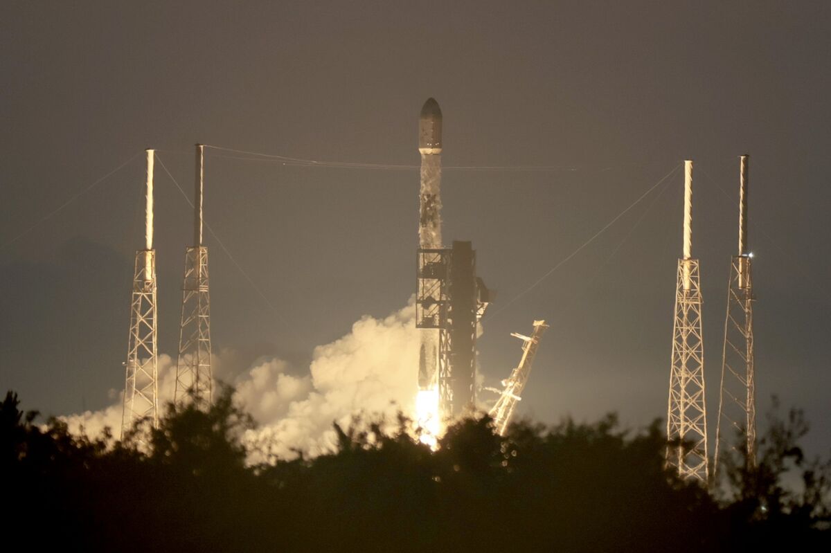 SpaceX’s IPO Success May Rub Off on Ambani