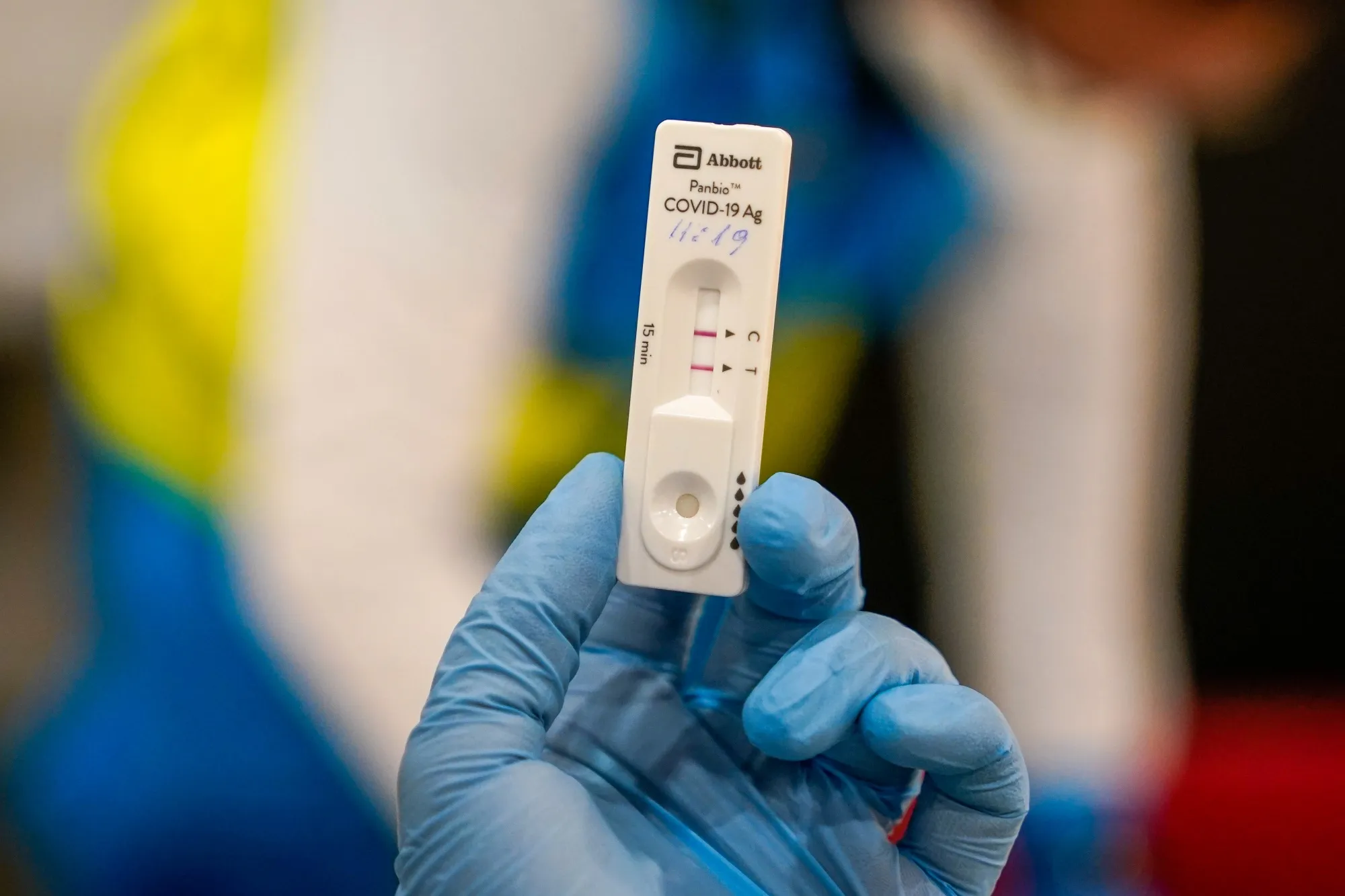 The rapid antigen test that delivers results in 15 minutes.