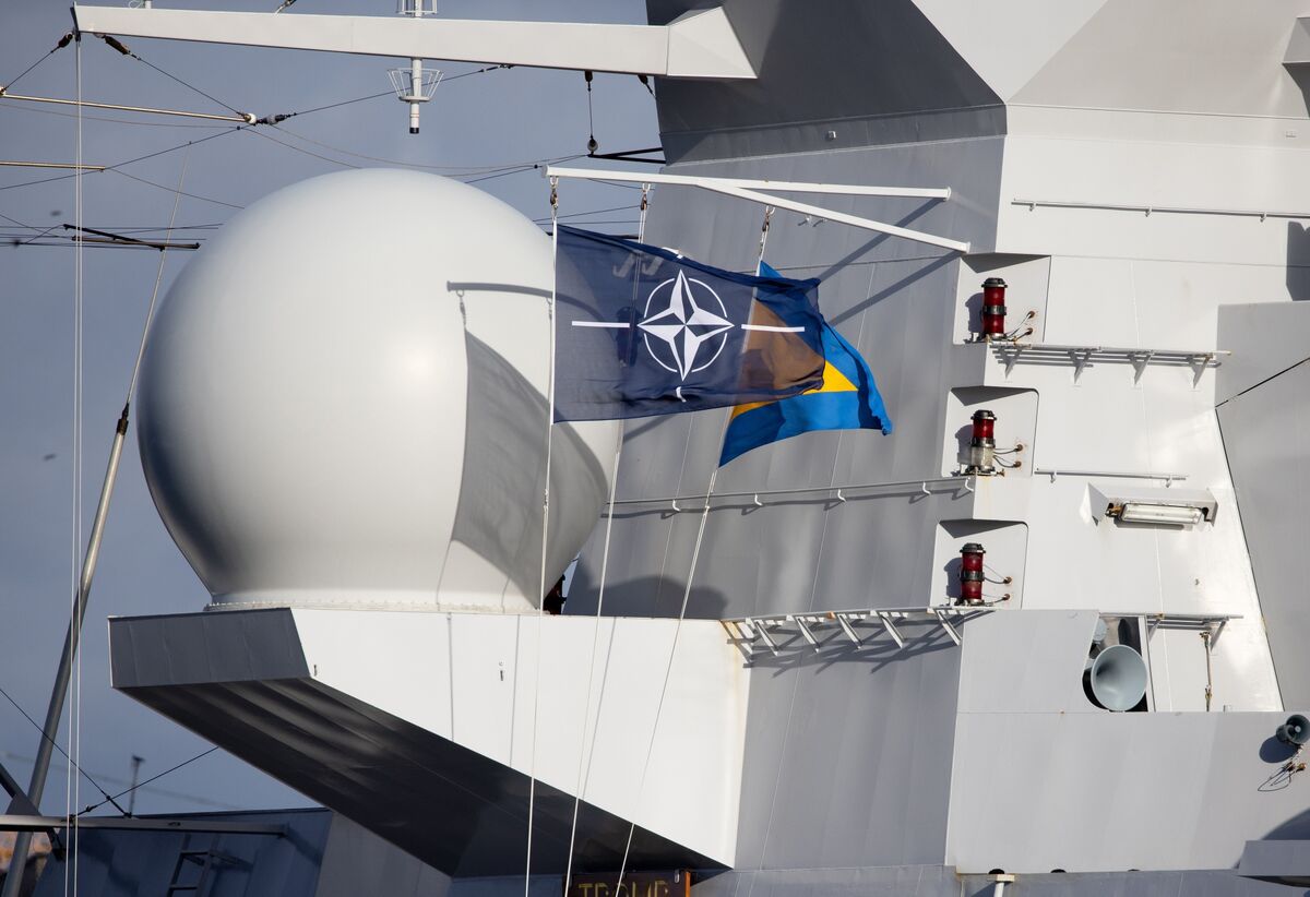 NATO plant, geheime Militärinformationen mit Industrie und EU zu teilen