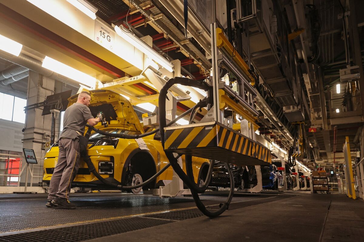 France Calls for ‘Flexibility’ on EU Auto CO2 Emissions Rules