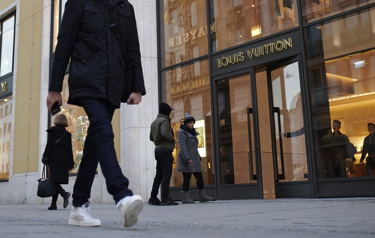 From Kors to LVMH, Patience is a Virtue in Luxury M&A - Bloomberg