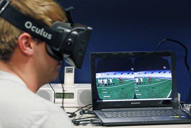 NFL Refs Using STRIVR's VR Training Platform to Prepare for New Season –  Road to VR