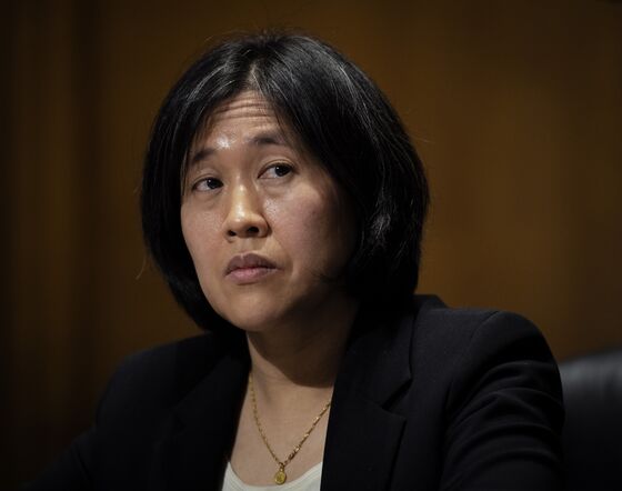 U.S. Trade Chief Raises Concerns on Vietnam Currency Policy