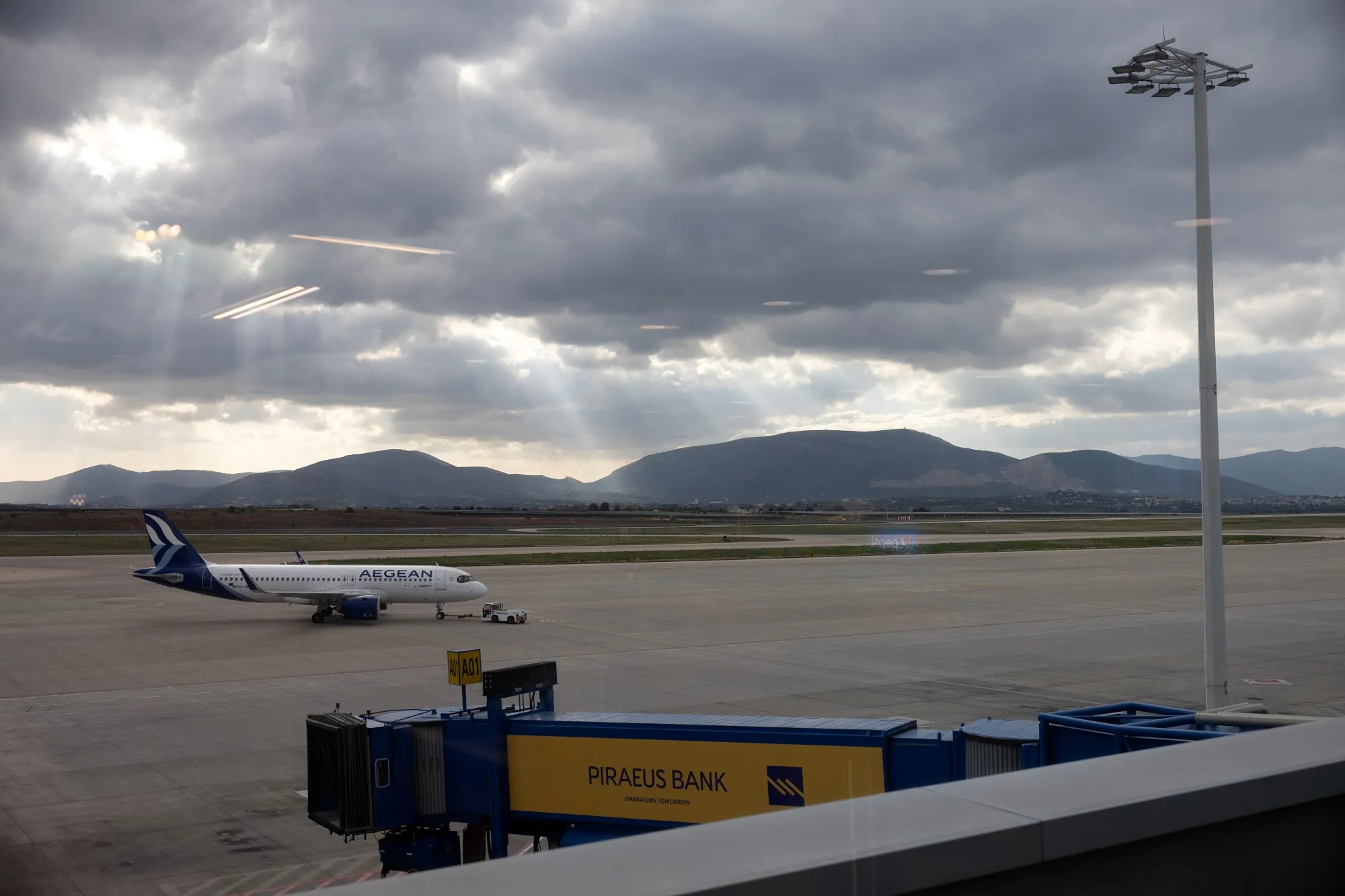 Athens Airport IPO Caps String of Events Showing Greece Is Back - Bloomberg